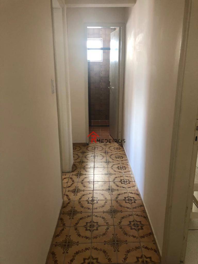 Apartamento à venda com 2 quartos, 80m² - Foto 5