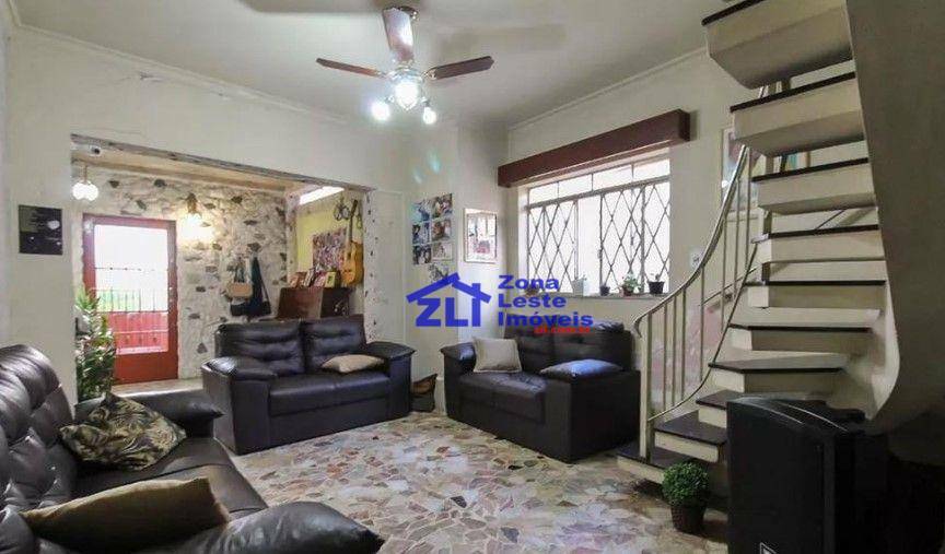 Sobrado à venda com 4 quartos, 160m² - Foto 1