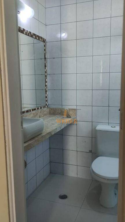 Apartamento à venda com 2 quartos, 68m² - Foto 8