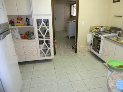 Apartamento para alugar com 4 quartos, 231m² - Foto 18