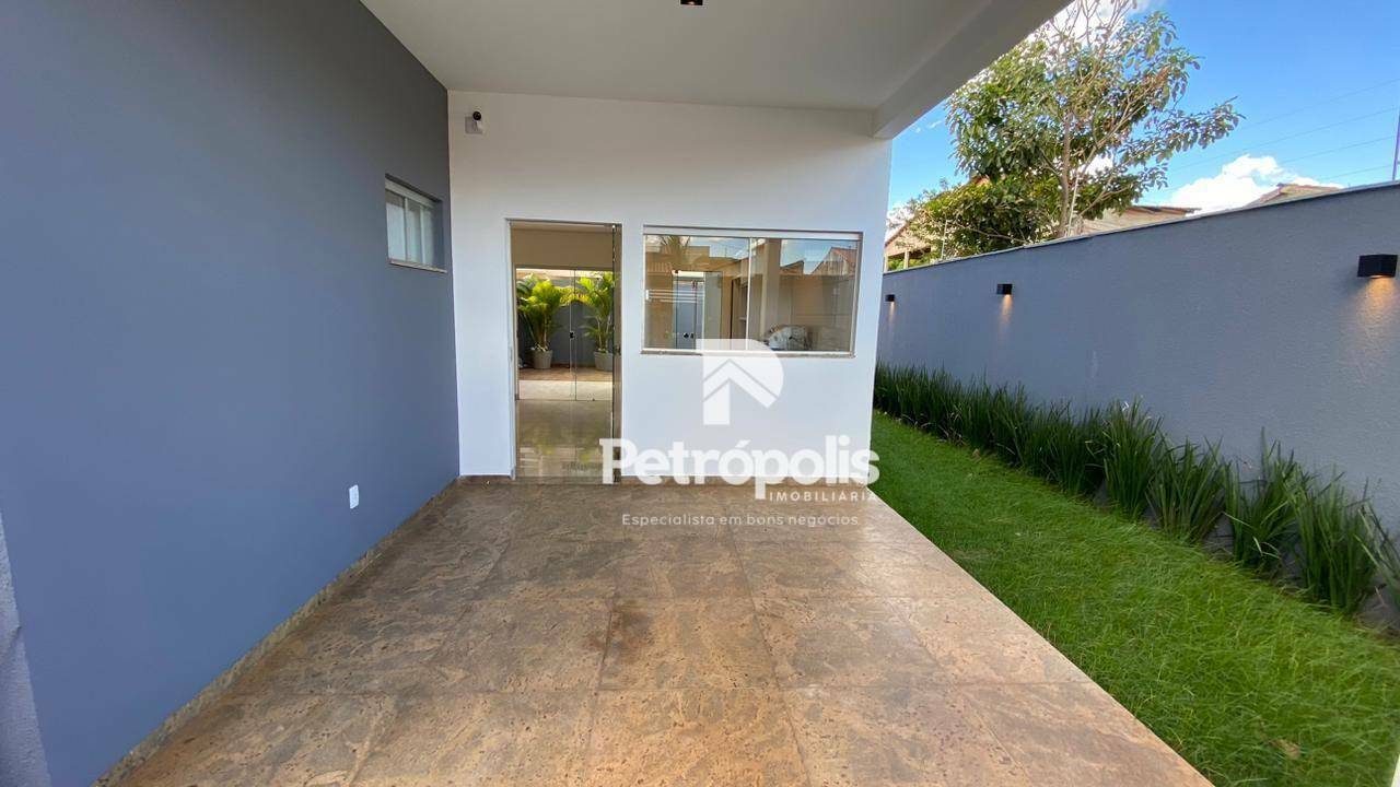 Casa à venda com 2 quartos, 115m² - Foto 3