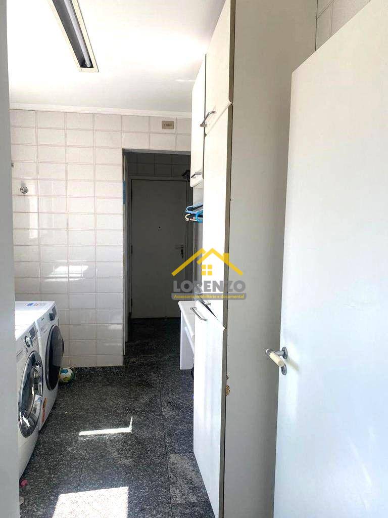 Apartamento à venda com 3 quartos, 225m² - Foto 12