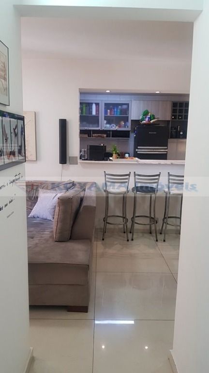 Apartamento à venda com 2 quartos, 68m² - Foto 25