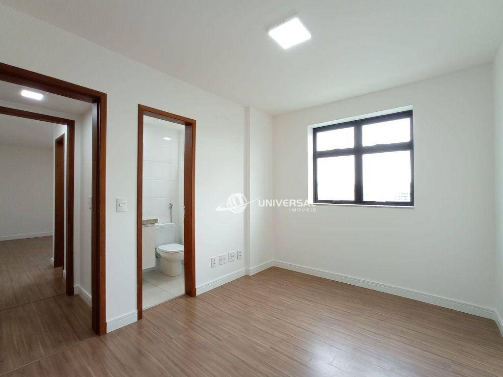 Apartamento para alugar com 2 quartos, 106m² - Foto 17