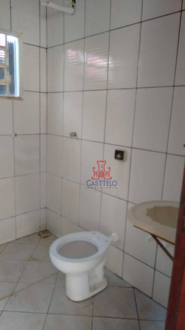 Casa à venda com 3 quartos, 154m² - Foto 7