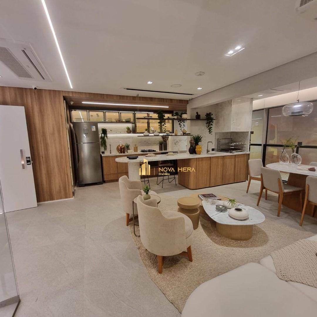 Apartamento à venda com 3 quartos, 127m² - Foto 1
