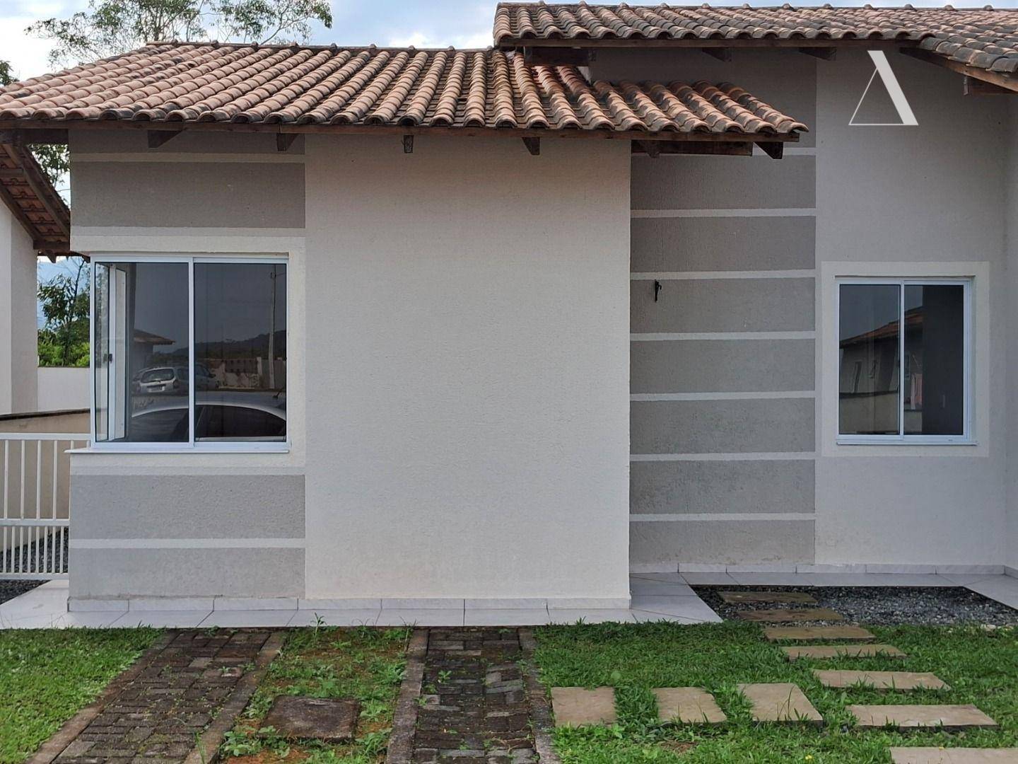 Casa de Condomínio à venda com 2 quartos, 50m² - Foto 1