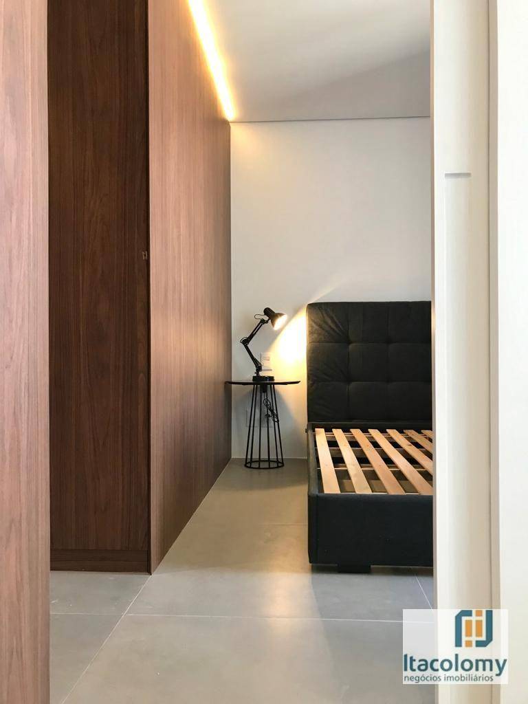 Apartamento à venda com 1 quarto, 50m² - Foto 4