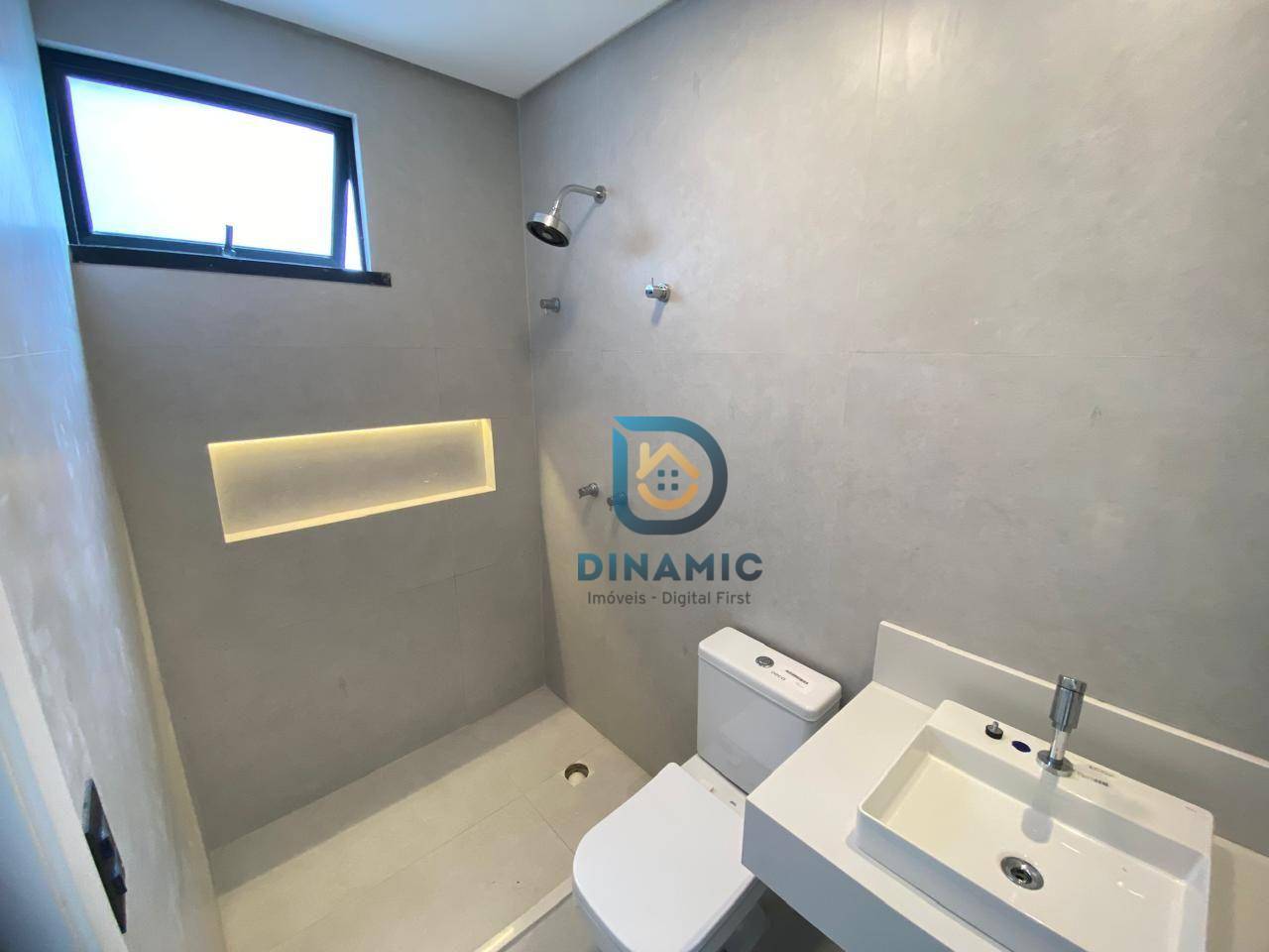 Casa à venda com 4 quartos, 186m² - Foto 4