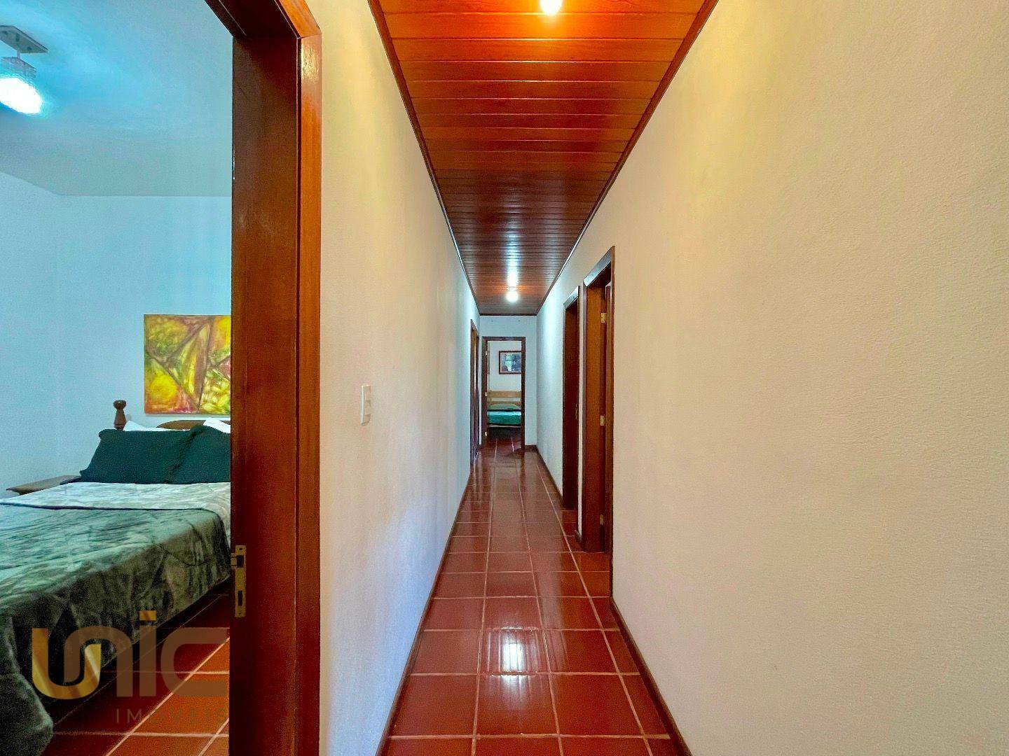 Casa à venda com 9 quartos, 400m² - Foto 24