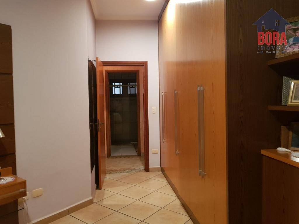 Casa à venda com 4 quartos, 311m² - Foto 29