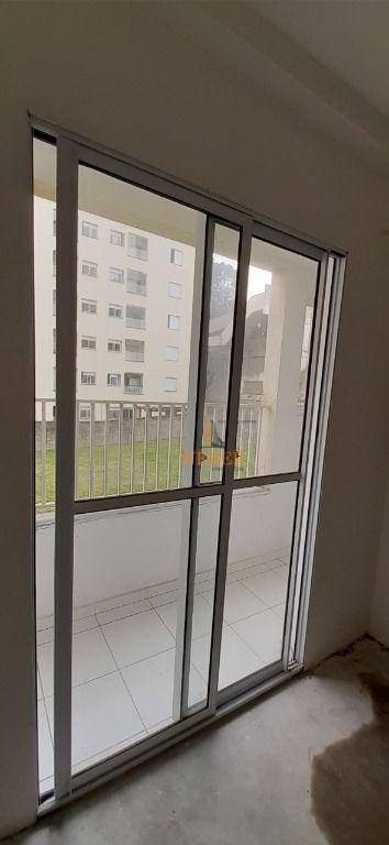 Apartamento à venda com 2 quartos, 50m² - Foto 4