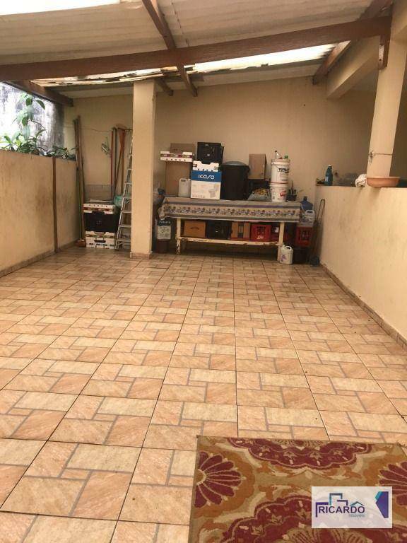 Sobrado à venda com 3 quartos, 236m² - Foto 15