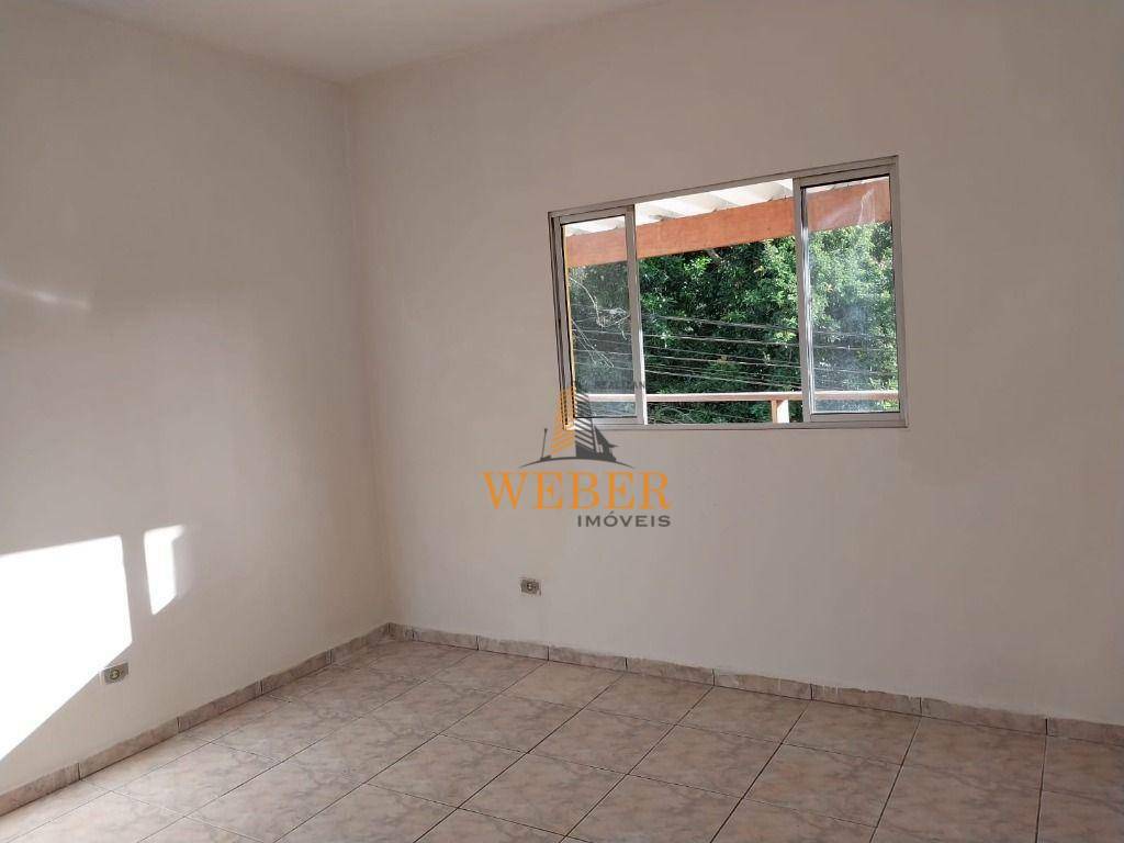 Casa à venda com 2 quartos, 125m² - Foto 3