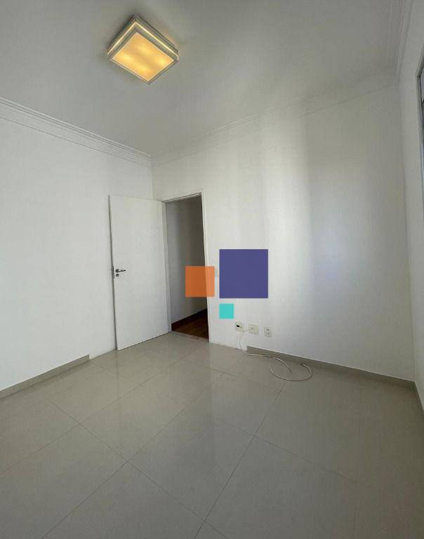 Apartamento para alugar com 4 quartos, 182m² - Foto 40