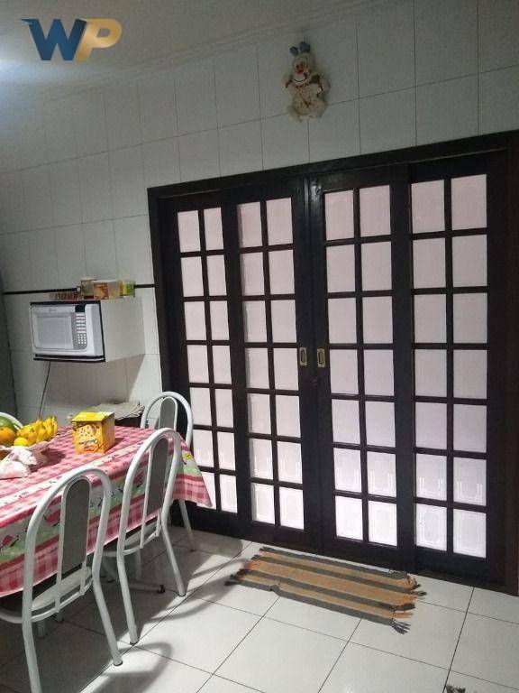 Sobrado à venda com 2 quartos, 182m² - Foto 7