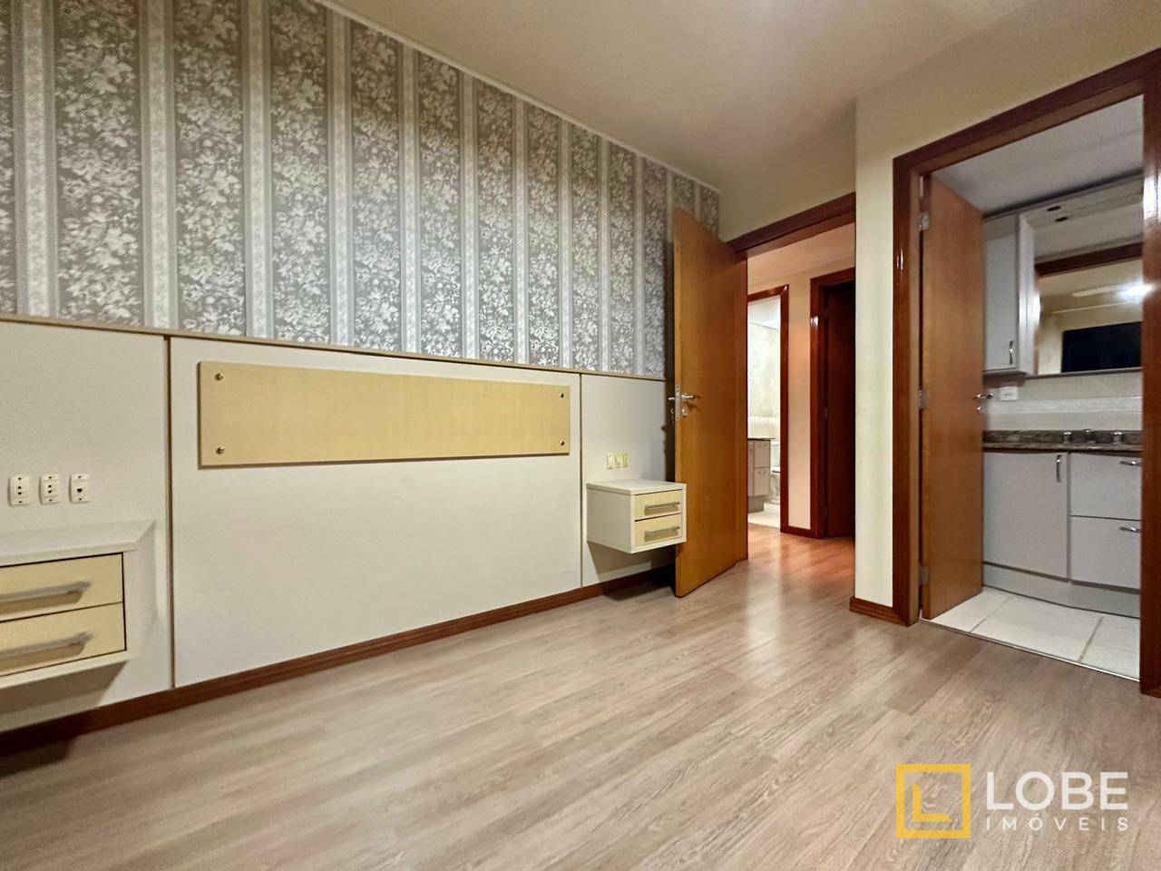 Apartamento à venda com 3 quartos, 87m² - Foto 7