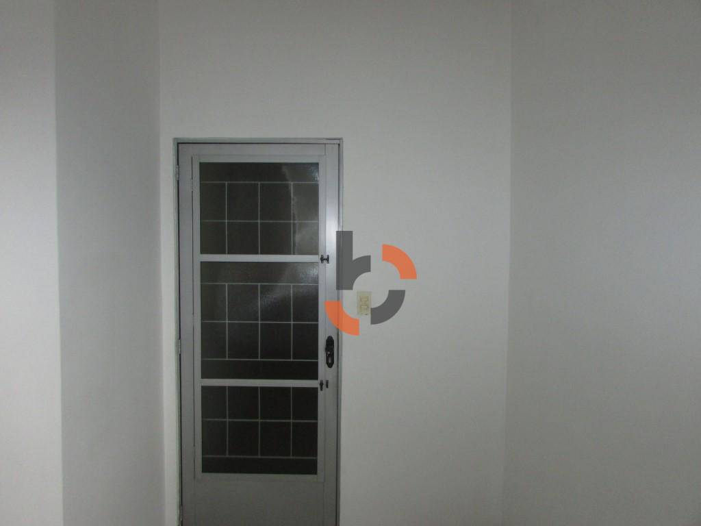 Apartamento para alugar com 1 quarto, 45m² - Foto 2