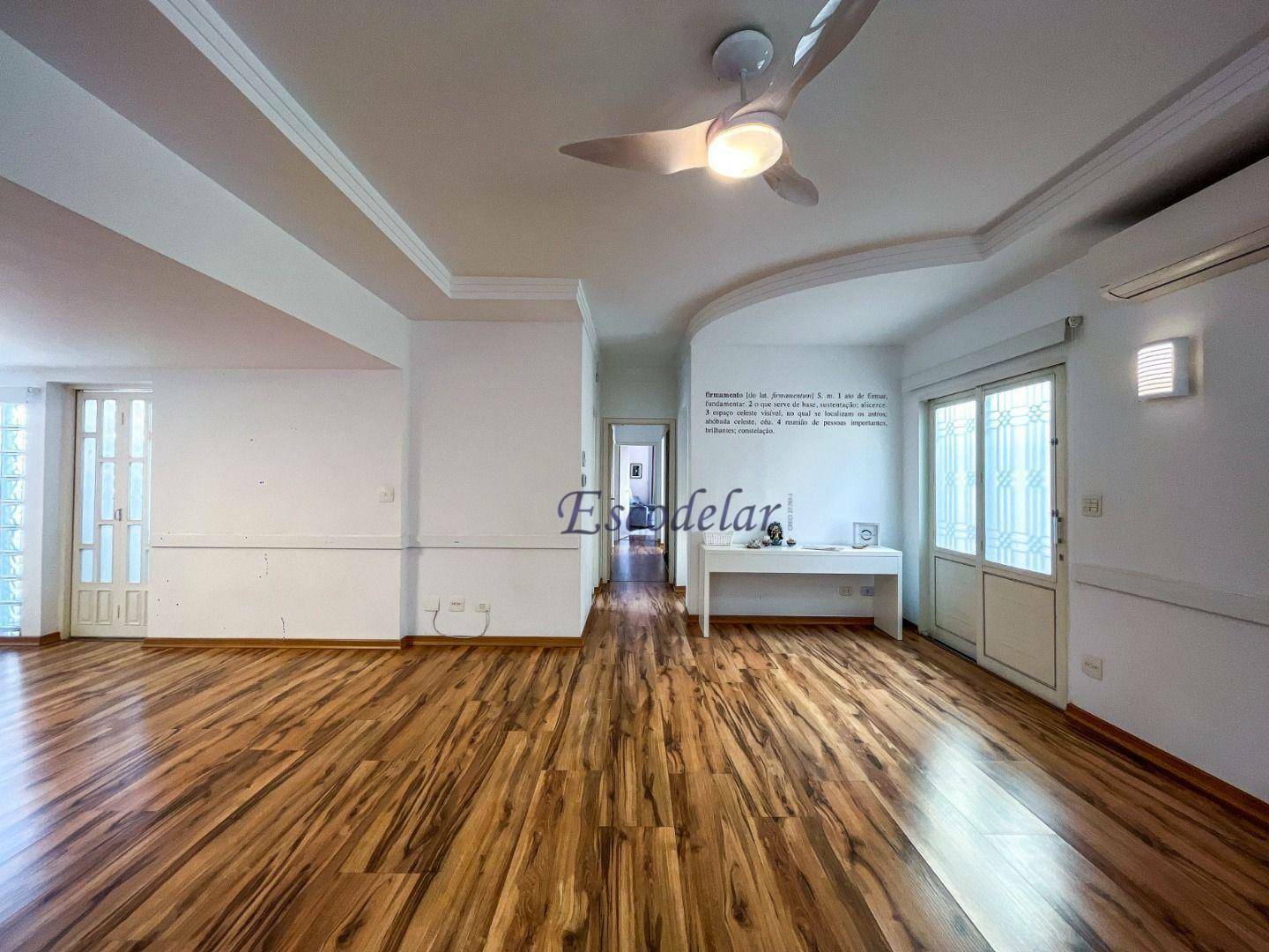 Casa à venda com 3 quartos, 250m² - Foto 4