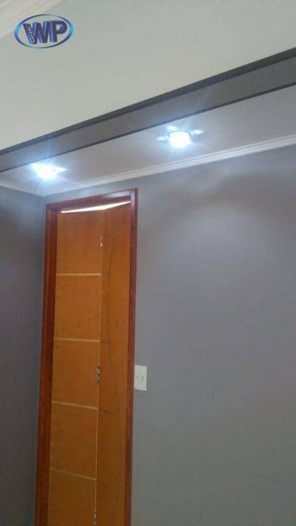 Apartamento à venda com 2 quartos, 53m² - Foto 2