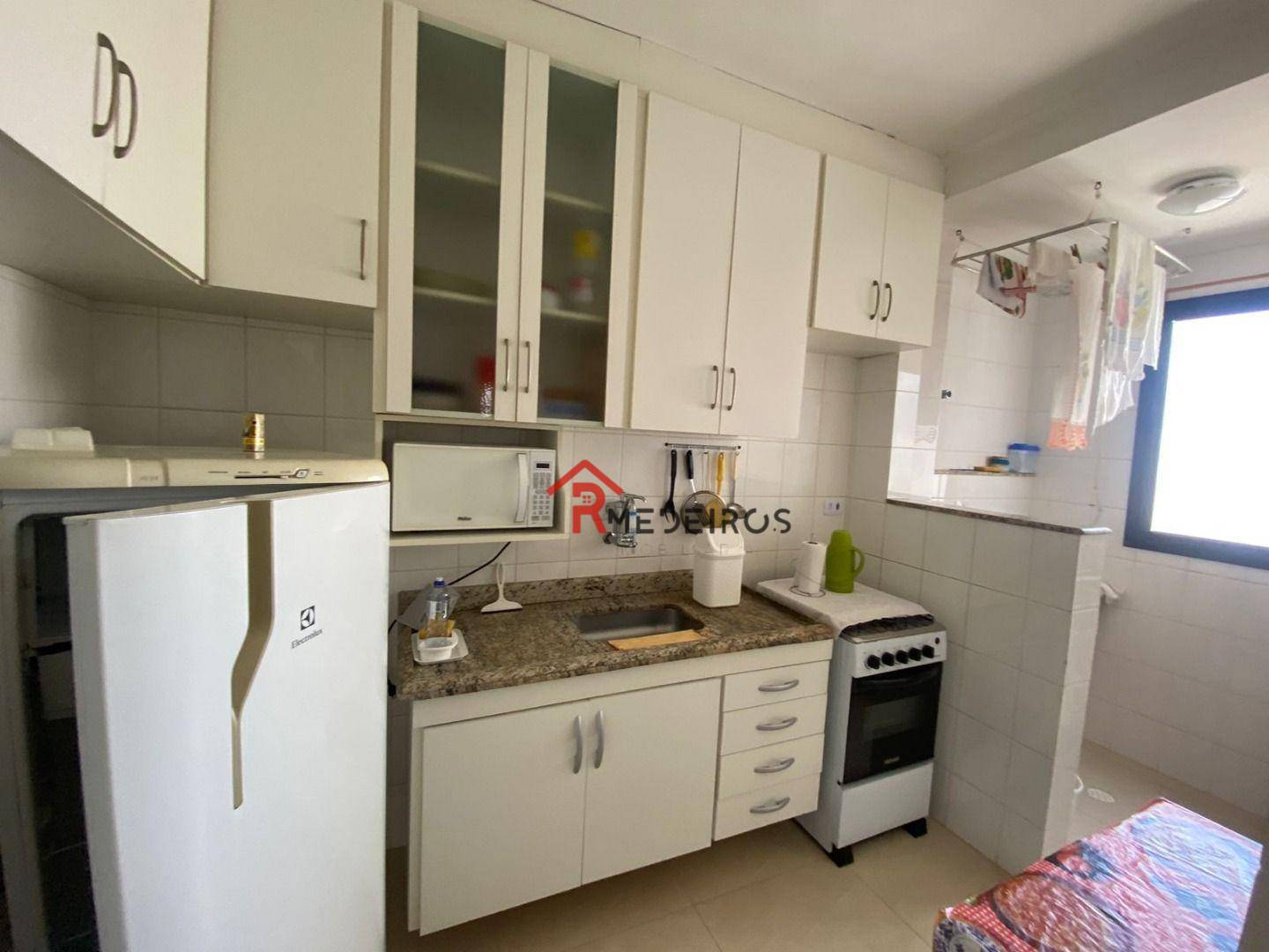 Apartamento à venda com 2 quartos, 70m² - Foto 11