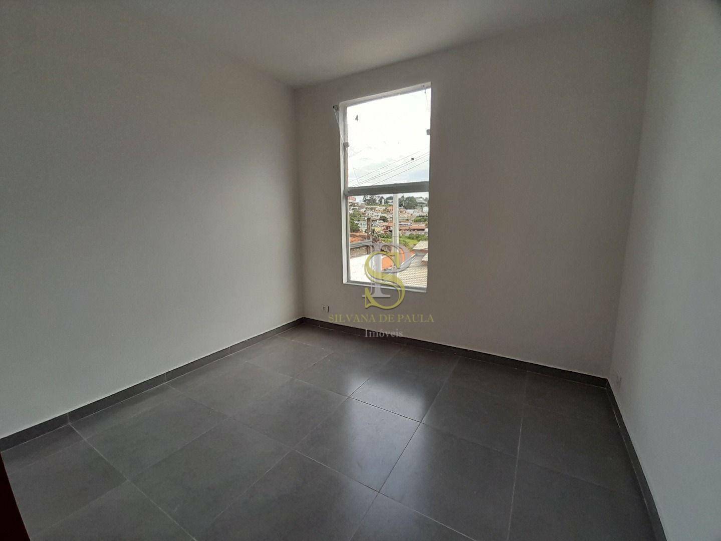 Casa à venda com 3 quartos, 93m² - Foto 8