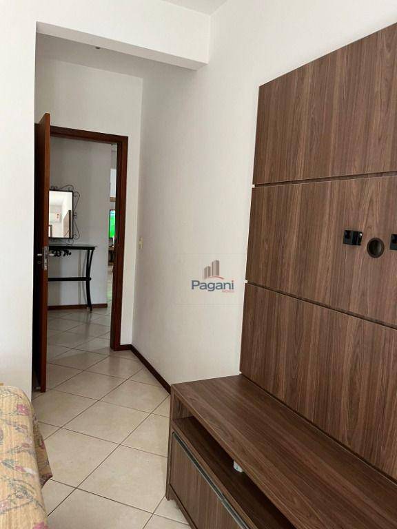 Apartamento à venda com 3 quartos, 150m² - Foto 11