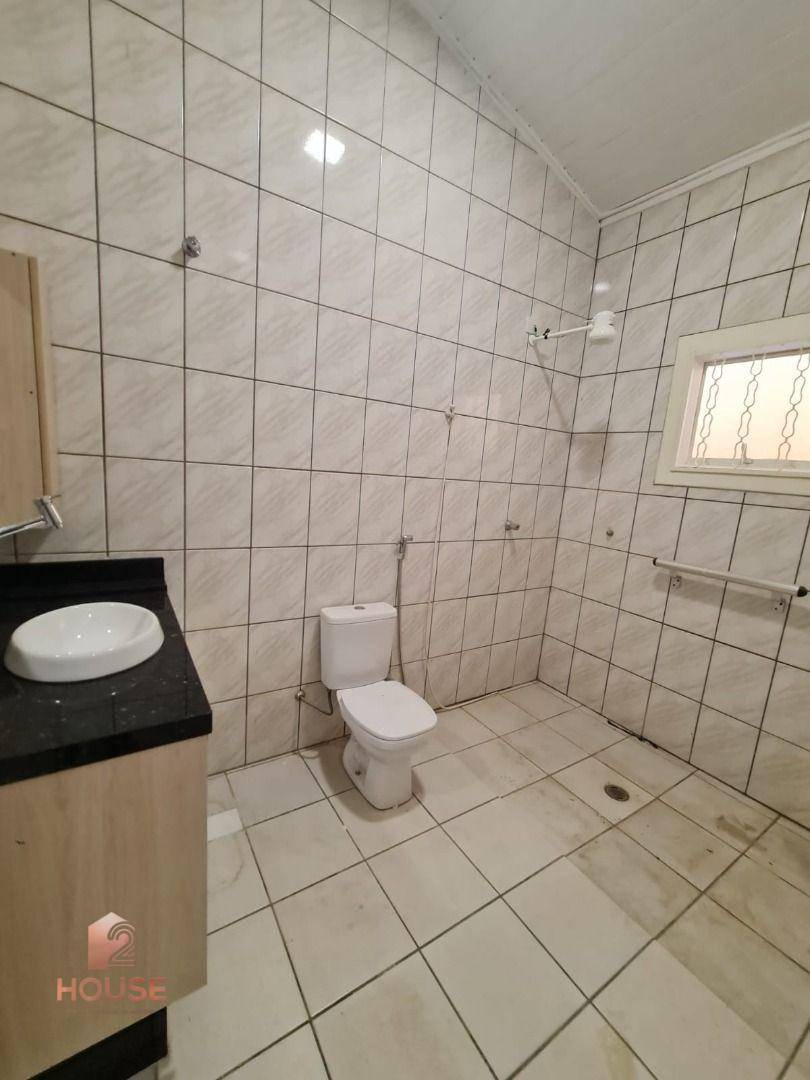 Casa à venda e aluguel com 3 quartos, 250m² - Foto 18