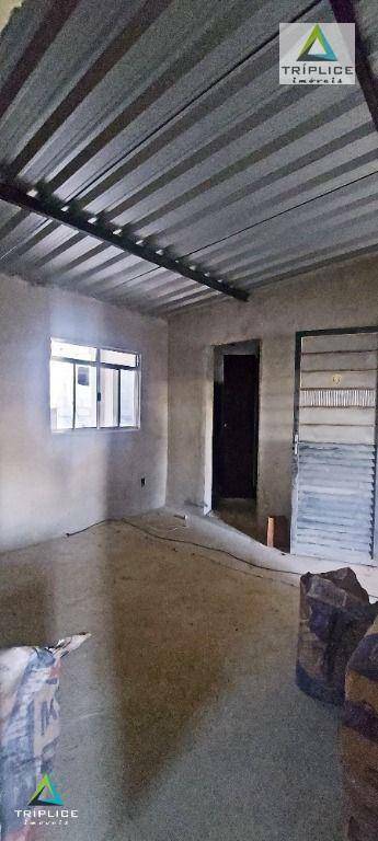 Casa à venda com 3 quartos, 90m² - Foto 5