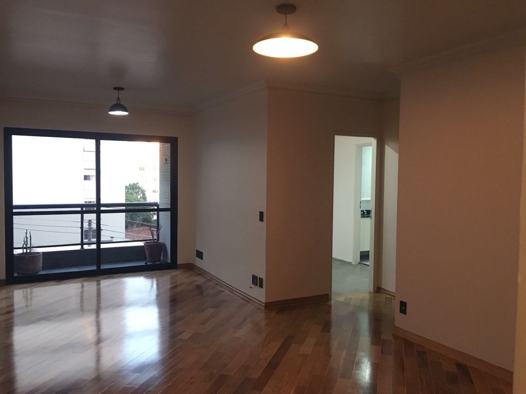 Apartamento à venda com 2 quartos, 74m² - Foto 1