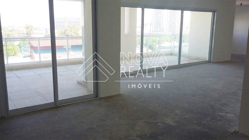 Apartamento à venda e aluguel com 3 quartos, 241m² - Foto 1