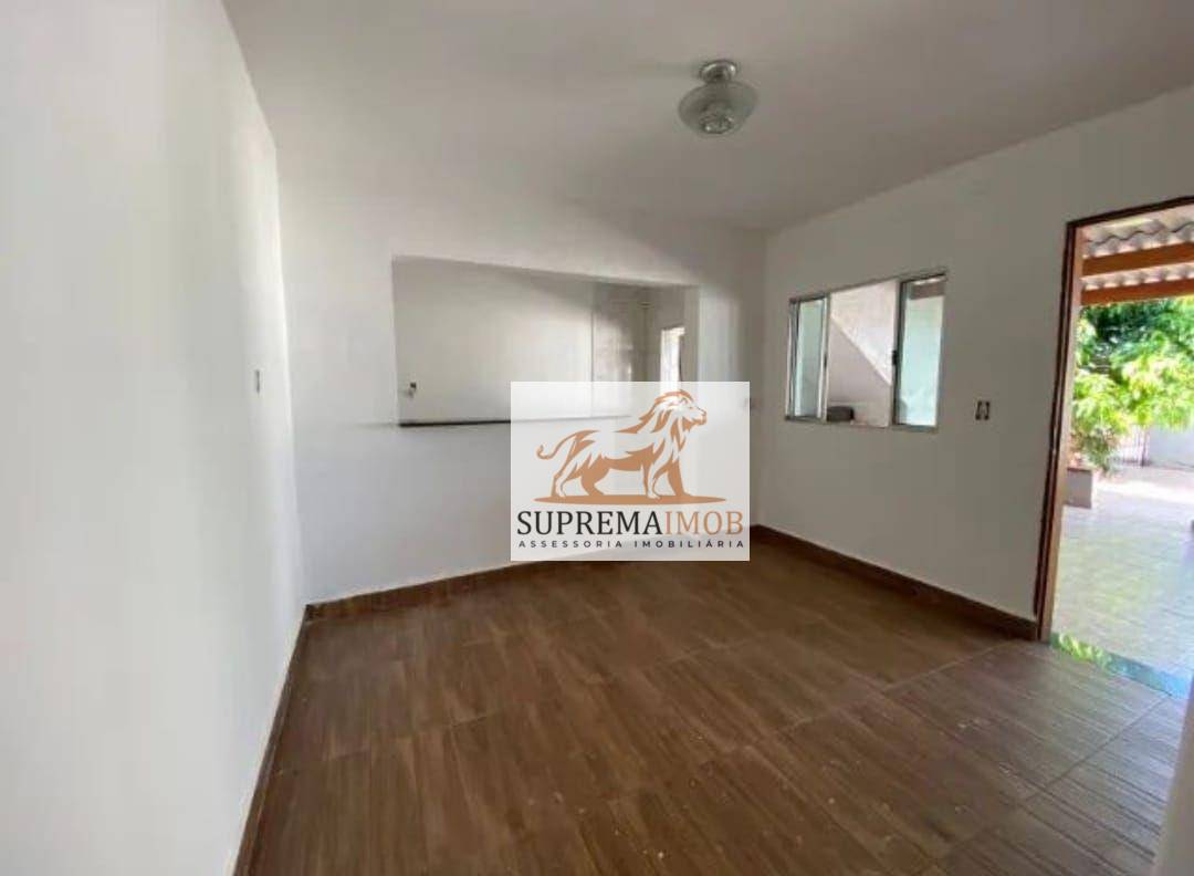 Casa à venda com 5 quartos, 211m² - Foto 14