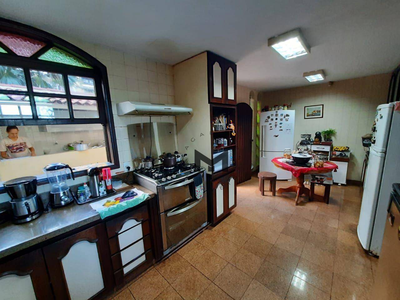 Casa à venda com 7 quartos, 450m² - Foto 9