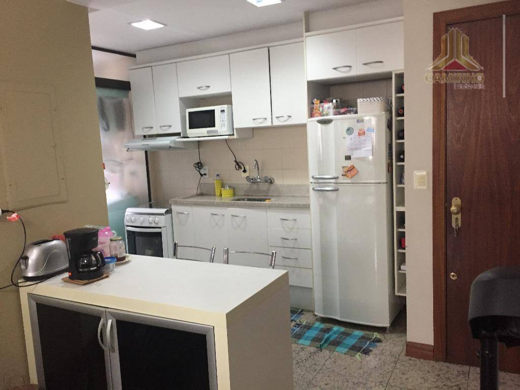 Apartamento à venda com 2 quartos, 75m² - Foto 7