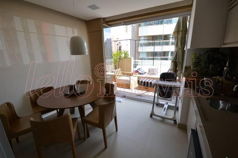 Apartamento à venda com 3 quartos, 185m² - Foto 4