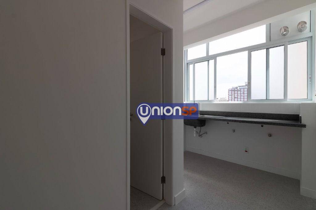 Apartamento à venda com 3 quartos, 180m² - Foto 15