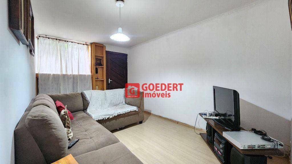 Apartamento à venda com 2 quartos, 63m² - Foto 2