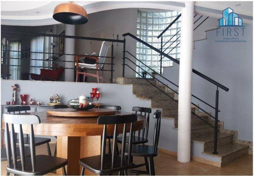 Casa de Condomínio à venda com 4 quartos, 315m² - Foto 5