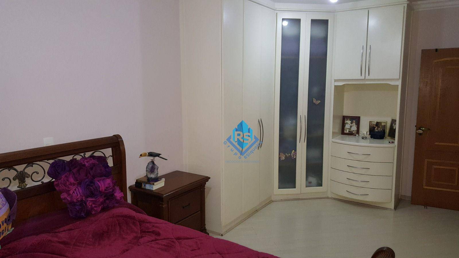 Apartamento à venda com 4 quartos, 200m² - Foto 14