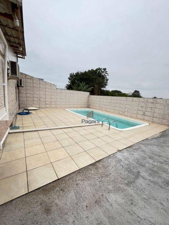 Casa à venda com 3 quartos, 200m² - Foto 26