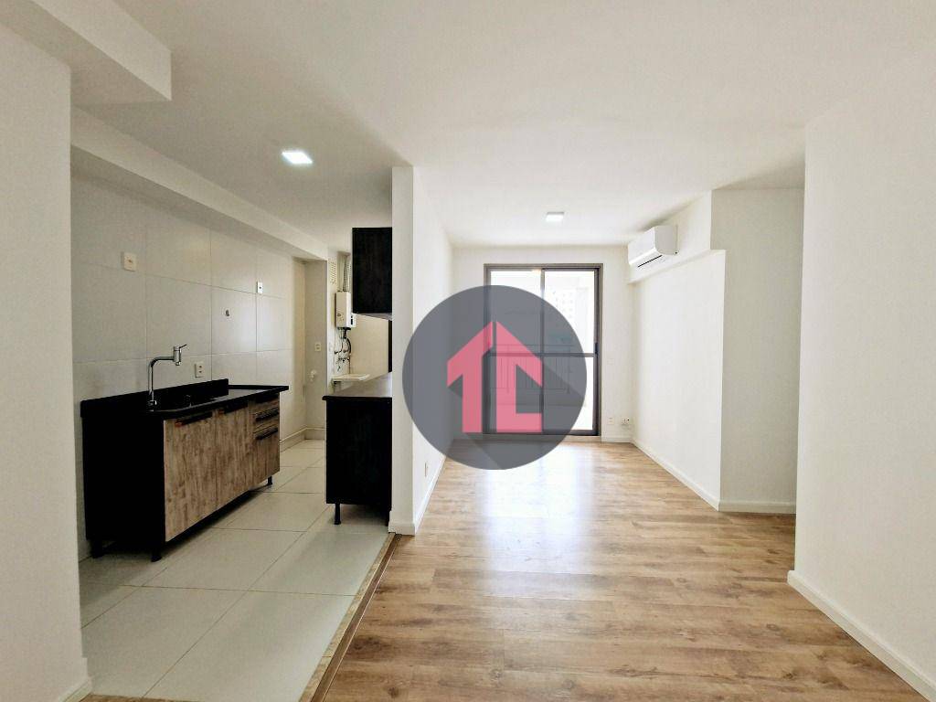 Apartamento para alugar com 3 quartos, 75m² - Foto 2