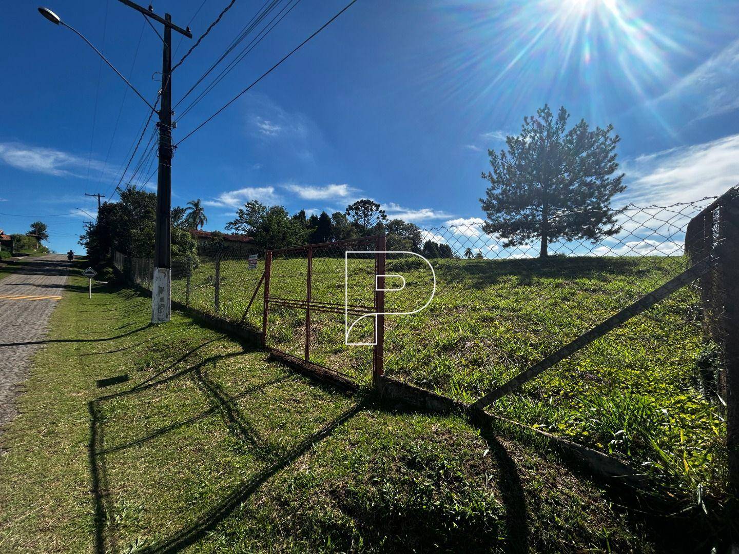 Loteamento e Condomínio, 2570 m² - Foto 2