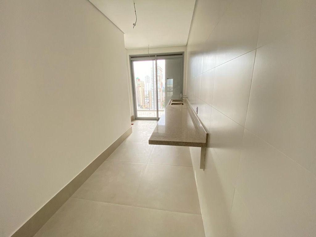 Apartamento à venda com 3 quartos, 394m² - Foto 9