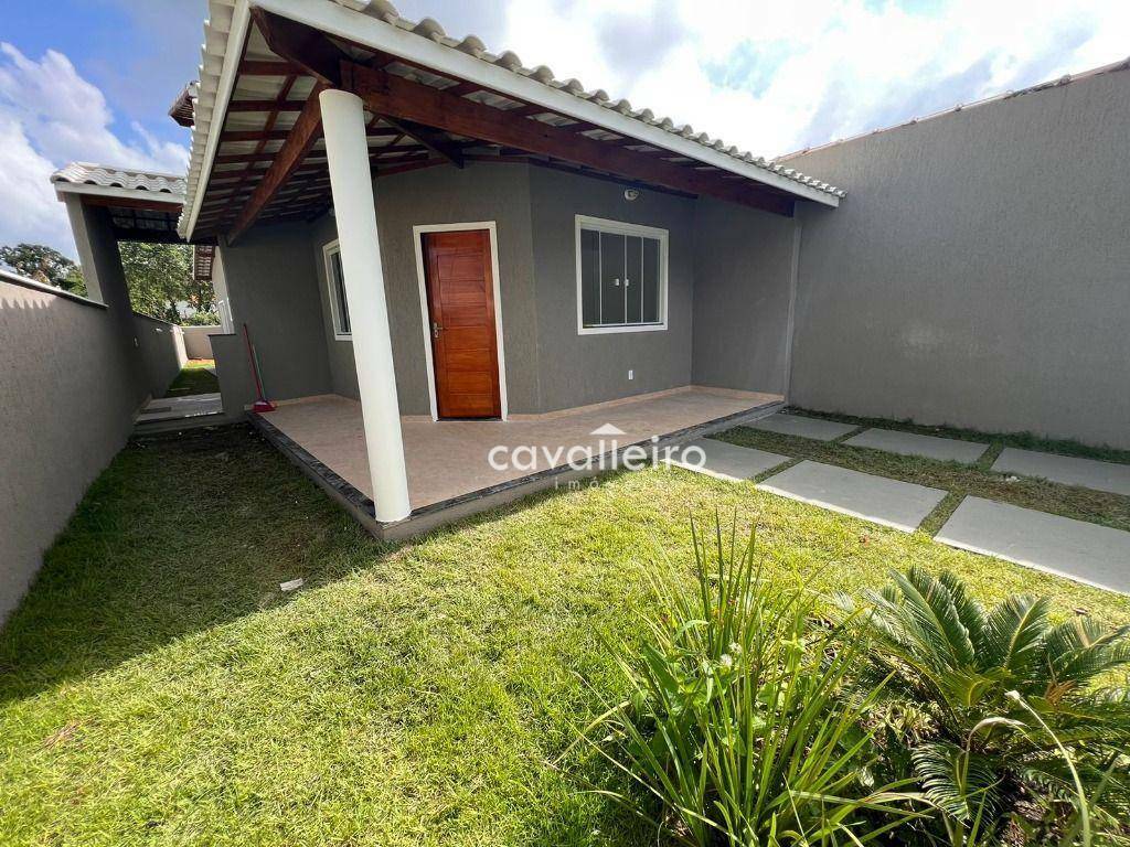 Casa à venda com 3 quartos, 103m² - Foto 1