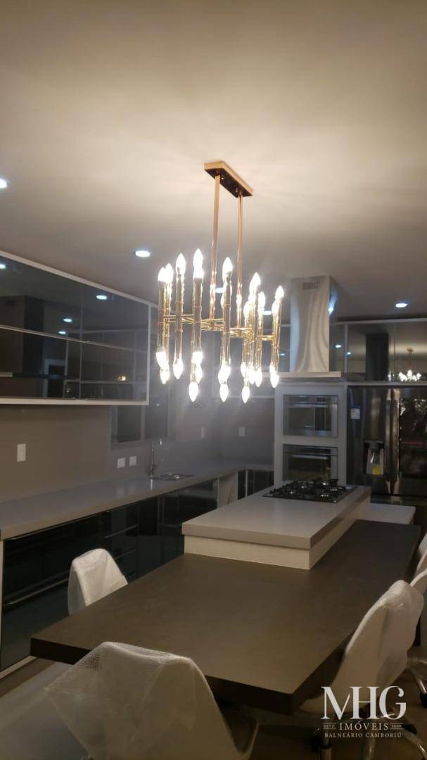 Apartamento para alugar com 4 quartos, 183m² - Foto 8