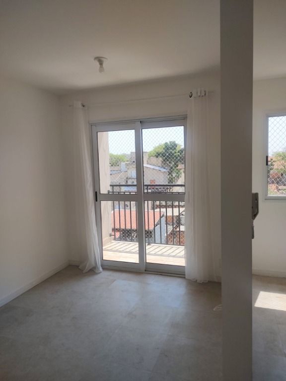 Apartamento para alugar com 2 quartos, 80m² - Foto 17