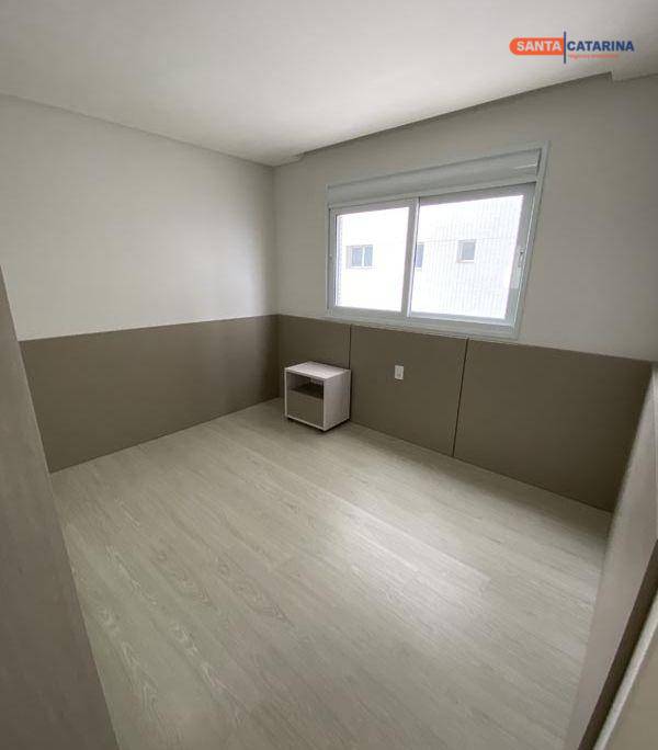 Apartamento à venda com 4 quartos, 237m² - Foto 21