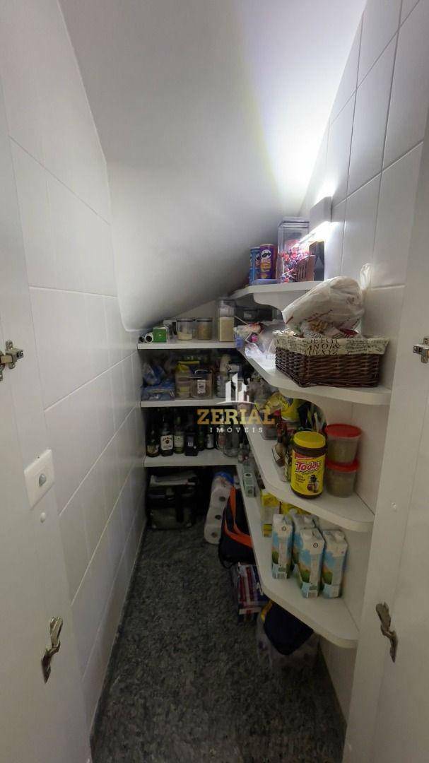 Sobrado à venda com 4 quartos, 300m² - Foto 14