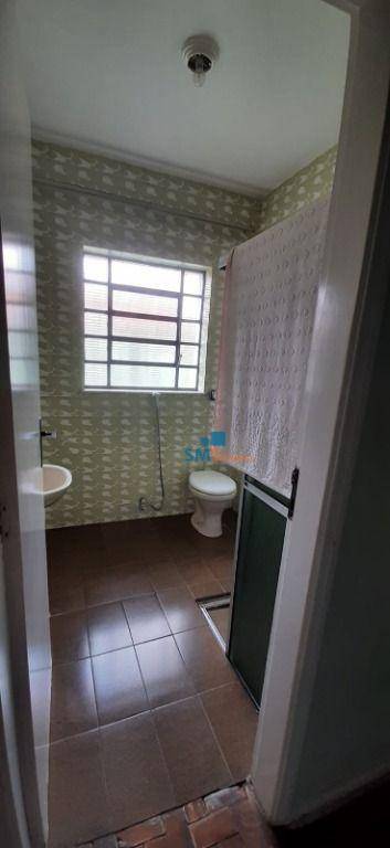 Casa à venda e aluguel com 3 quartos, 225m² - Foto 15