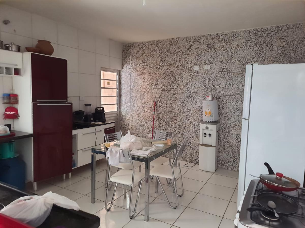 Casa à venda com 2 quartos, 217m² - Foto 7